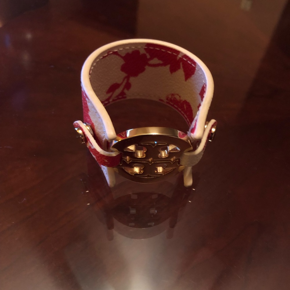 TORY BURCH Orang floral Reva Logo Leather Cuff Bracelet - Picture 10 of 13